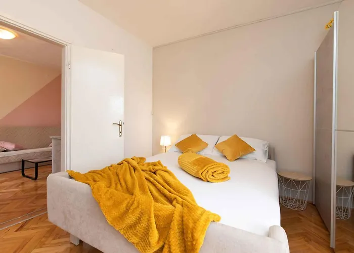 In - Insel Krk 13613 شقة فربنيك